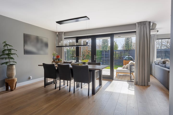 Foto 15 van Brucknerstraat 30