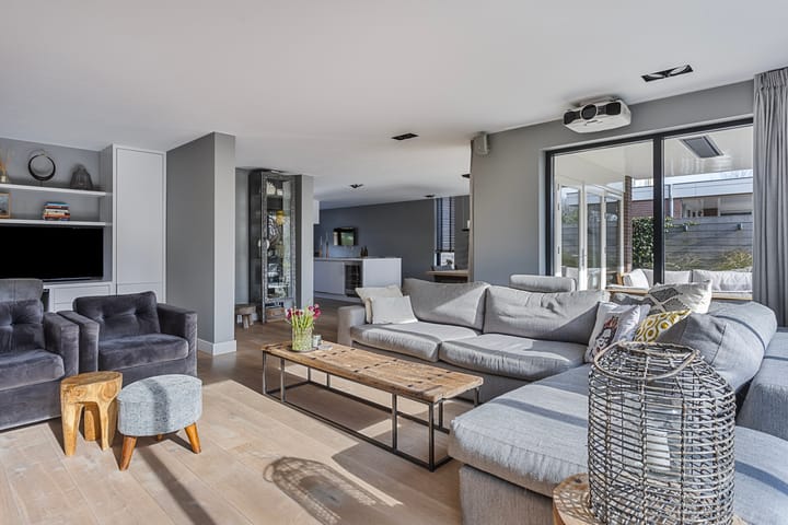 Foto 19 van Brucknerstraat 30