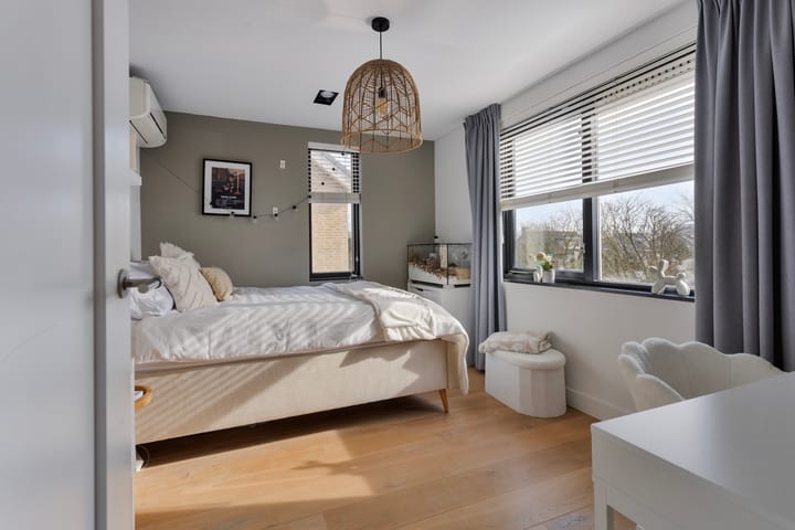 Foto 36 van Brucknerstraat 30