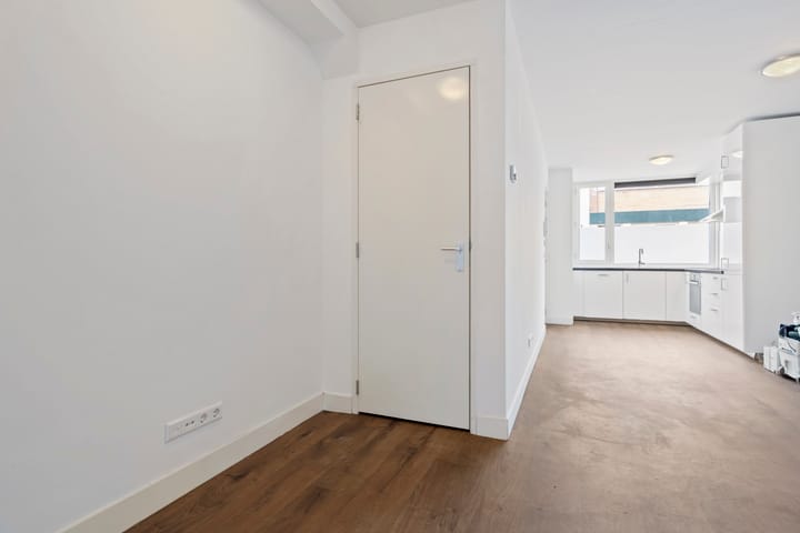 Foto 4 van Reaumurstraat 3