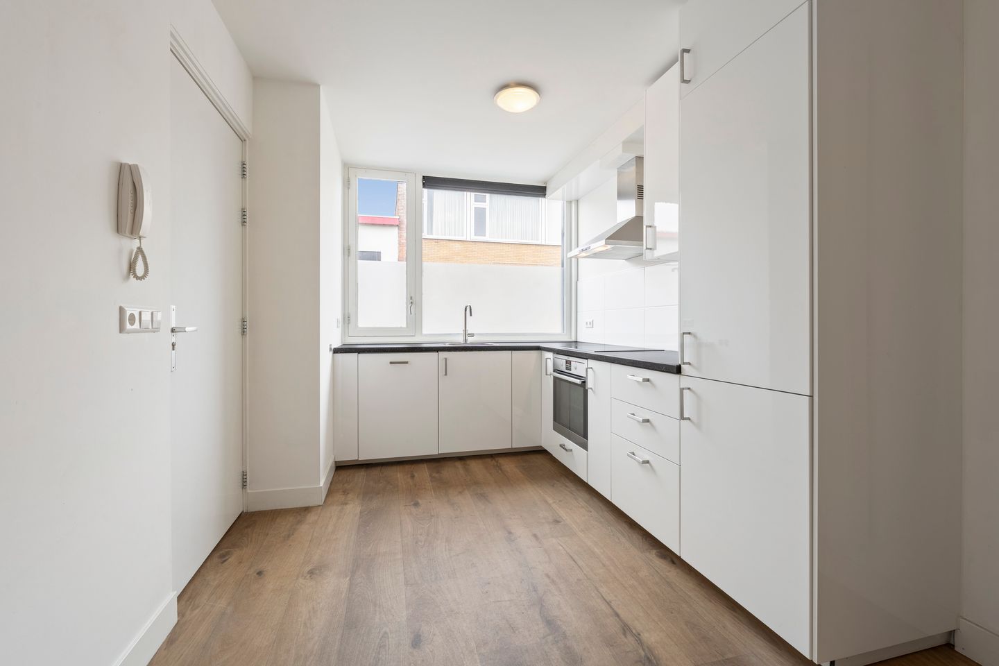 Photo 5 of Reaumurstraat 3