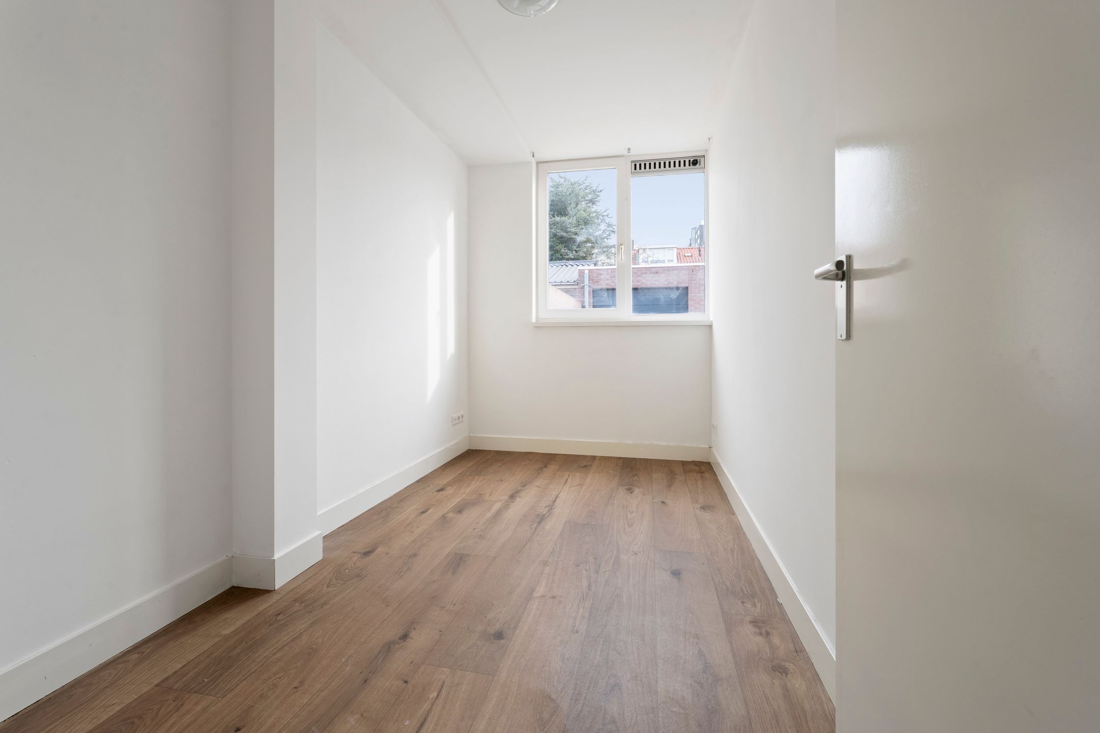 Photo 15 of Reaumurstraat 3