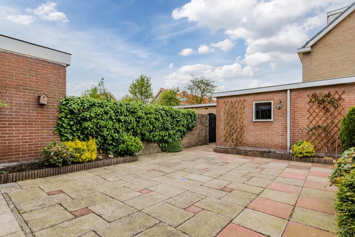 Foto 2 van Pieter Coermanstraat 4