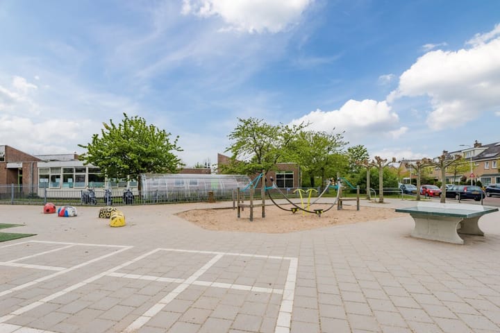 Foto 37 van Pieter Coermanstraat 4