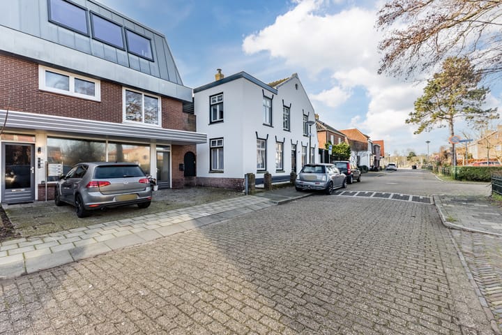 Photo 34 of Egmonderstraatweg 7-B