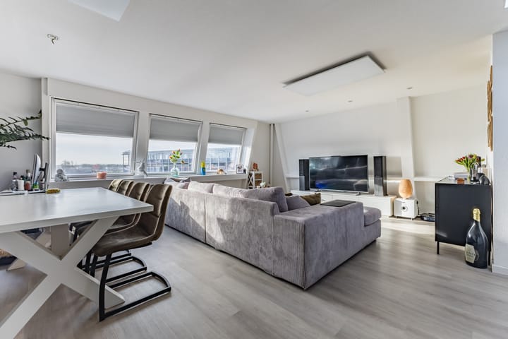 Photo 8 of Egmonderstraatweg 7-B