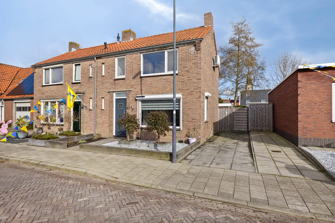 Photo 2 of Burgemeester van Horsighstraat 47