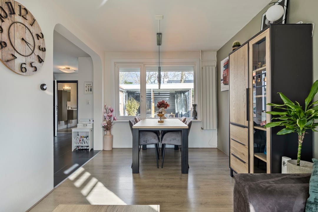 Photo 8 of Burgemeester van Horsighstraat 47