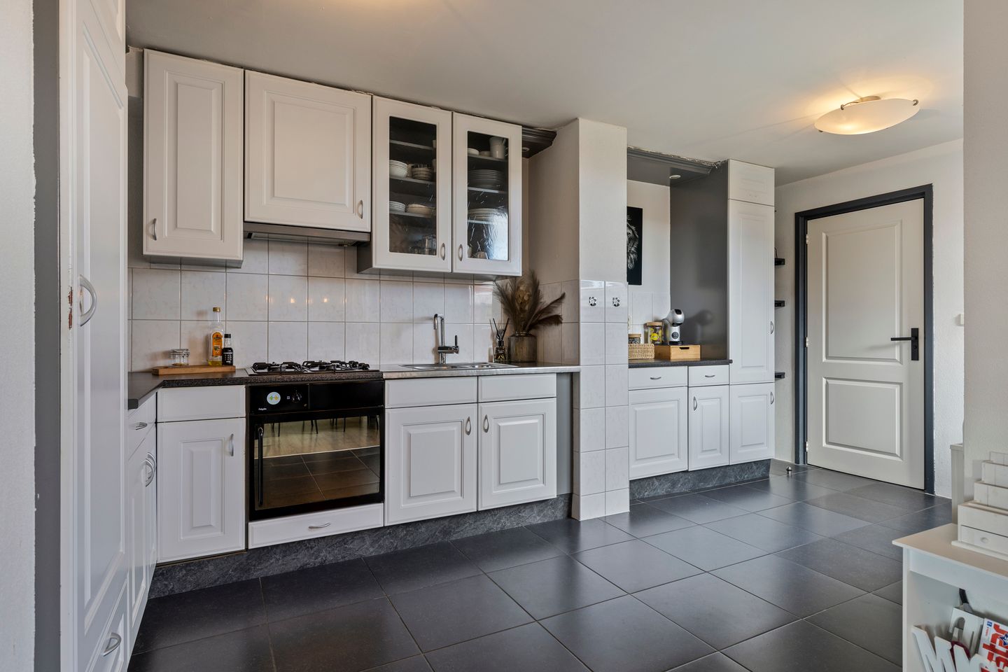 Photo 10 of Burgemeester van Horsighstraat 47