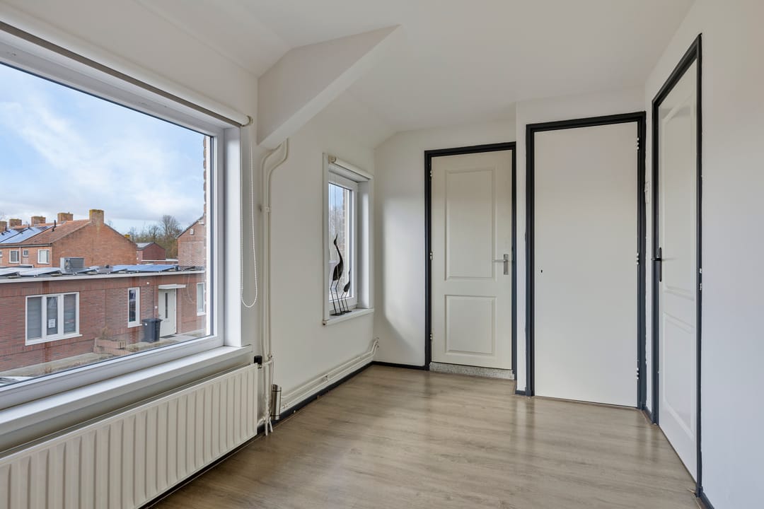 Photo 16 of Burgemeester van Horsighstraat 47