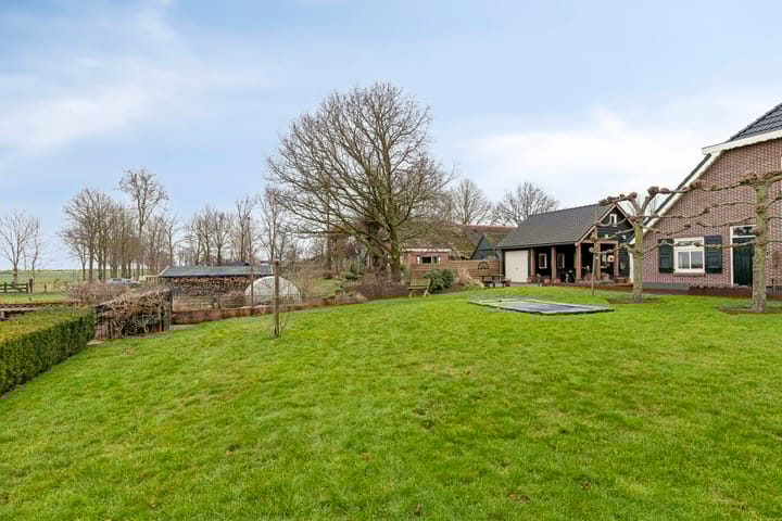 Foto 36 van Zuideinde Oost 9-A