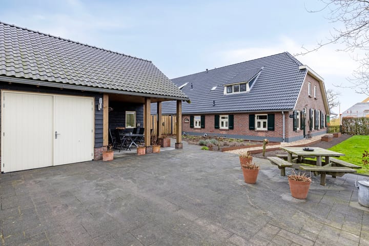 Foto 39 van Zuideinde Oost 9-A