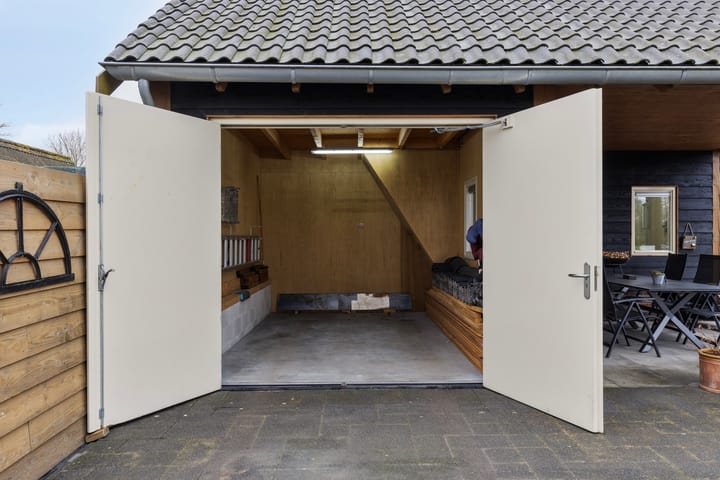 Foto 42 van Zuideinde Oost 9-A