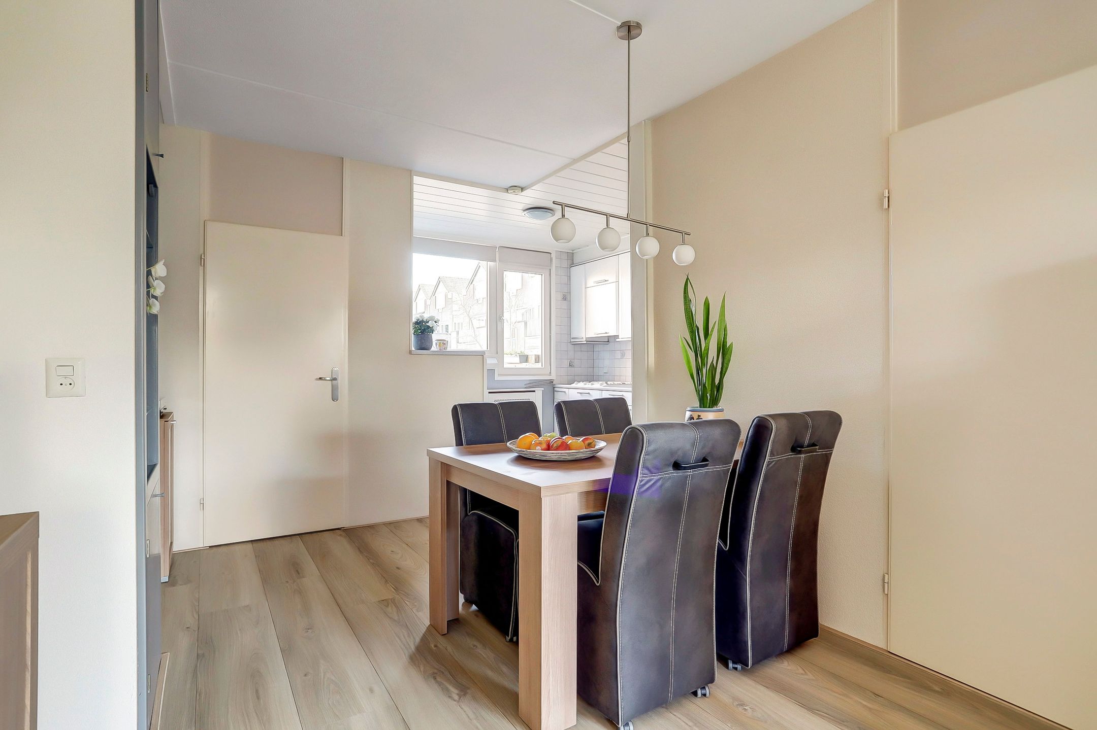 Foto 15 van Moerbeigaarde 19