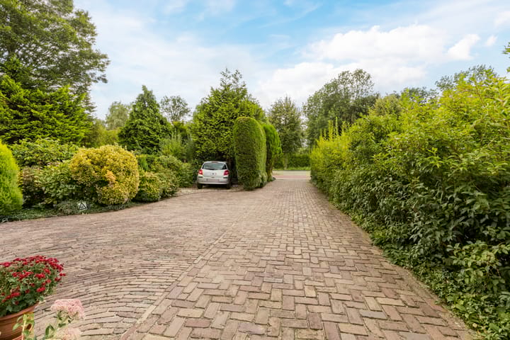 Foto 2 van Kruisweg 1191