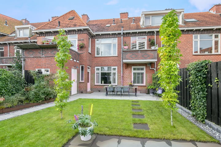 Bekijk foto van Abel Tasmanstraat 10