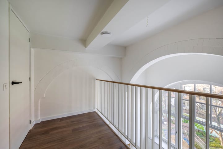 Foto 25 van Zwederstraat 14-E