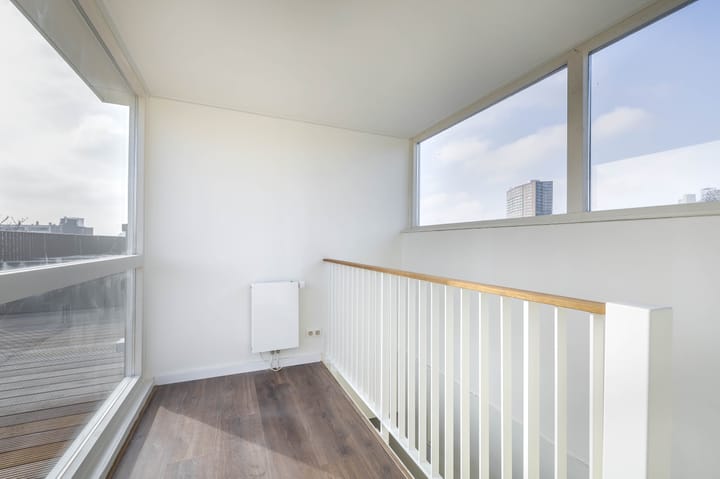 Foto 26 van Zwederstraat 14-E