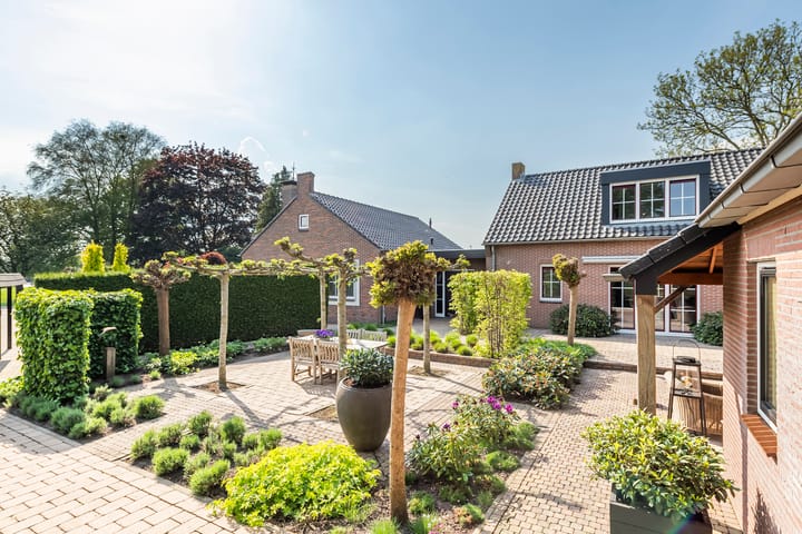 Foto 1 van Tielsestraat 120