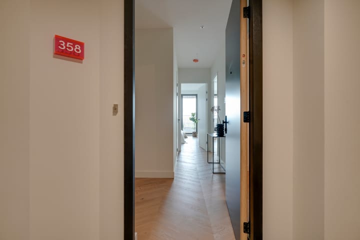 Foto 12 van Hoola van Nootenstraat 358