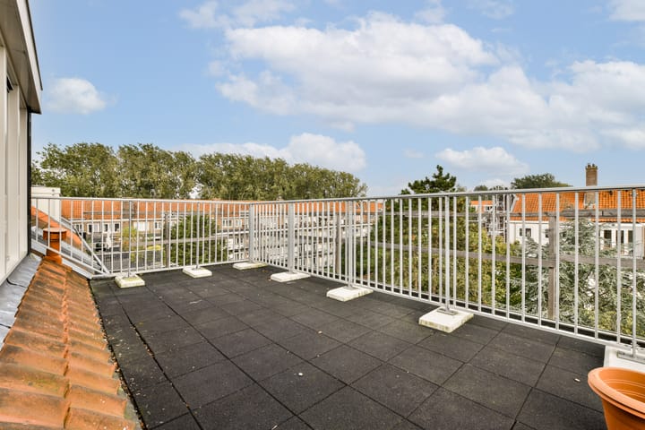 Photo 3 of Surinameplein 88-4