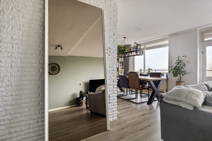 Foto 12 van Zernikelaan 650