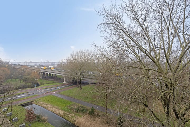 Foto 24 van Zernikelaan 650