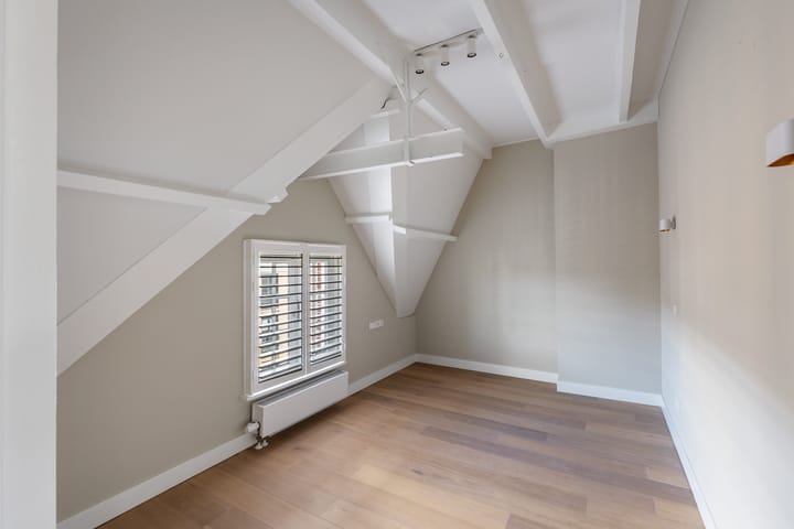 Foto 33 van Pieter de Hoochstraat 14-3