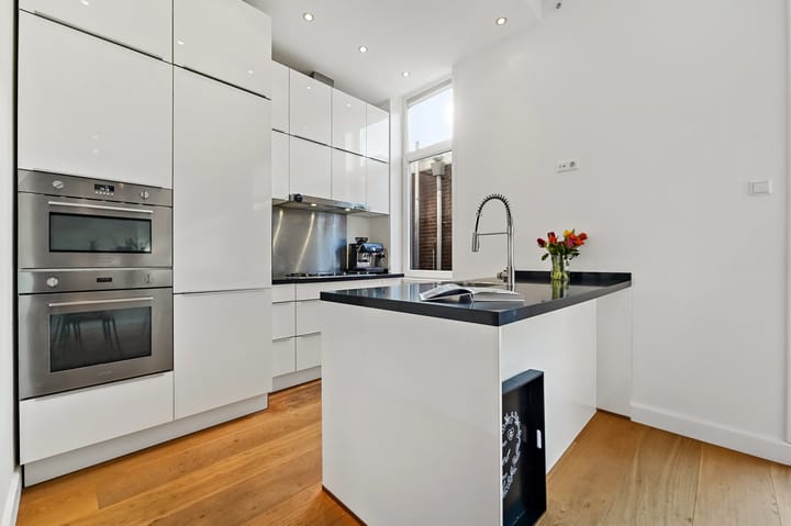 Photo 13 of Johannes Camphuijsstraat 159