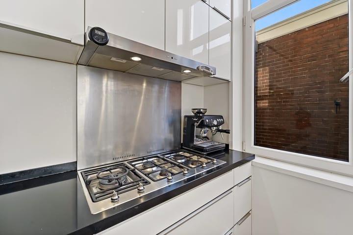 Photo 15 of Johannes Camphuijsstraat 159