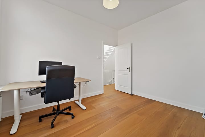 Photo 22 of Johannes Camphuijsstraat 159