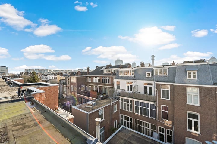 Photo 36 of Johannes Camphuijsstraat 159