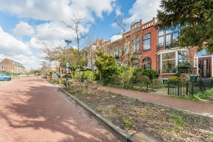 Photo 42 of Mariënpoelstraat 13