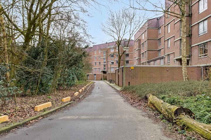 Foto 25 van Leusdenhof 186