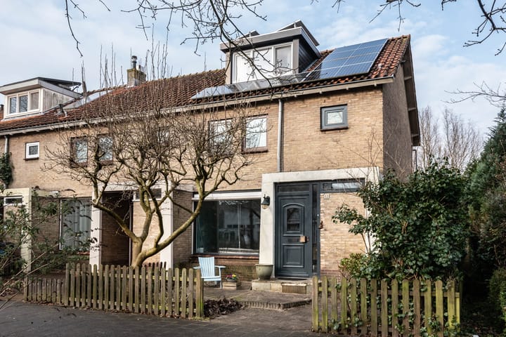 Foto 1 van Burgemeester Bickerstraat 53