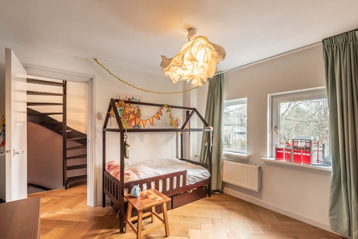 Photo 15 of Burgemeester Bickerstraat 53