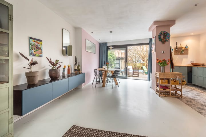 Photo 11 of Burgemeester Bickerstraat 53