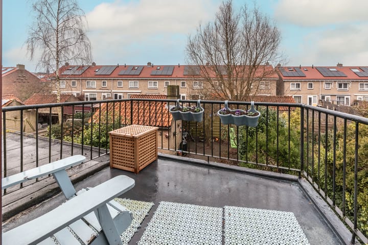 Photo 21 of Burgemeester Bickerstraat 53
