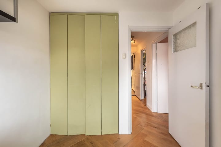 Photo 22 of Burgemeester Bickerstraat 53