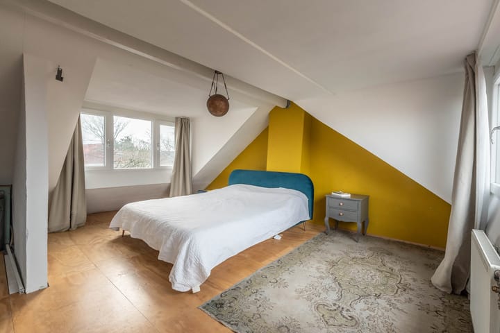Photo 27 of Burgemeester Bickerstraat 53