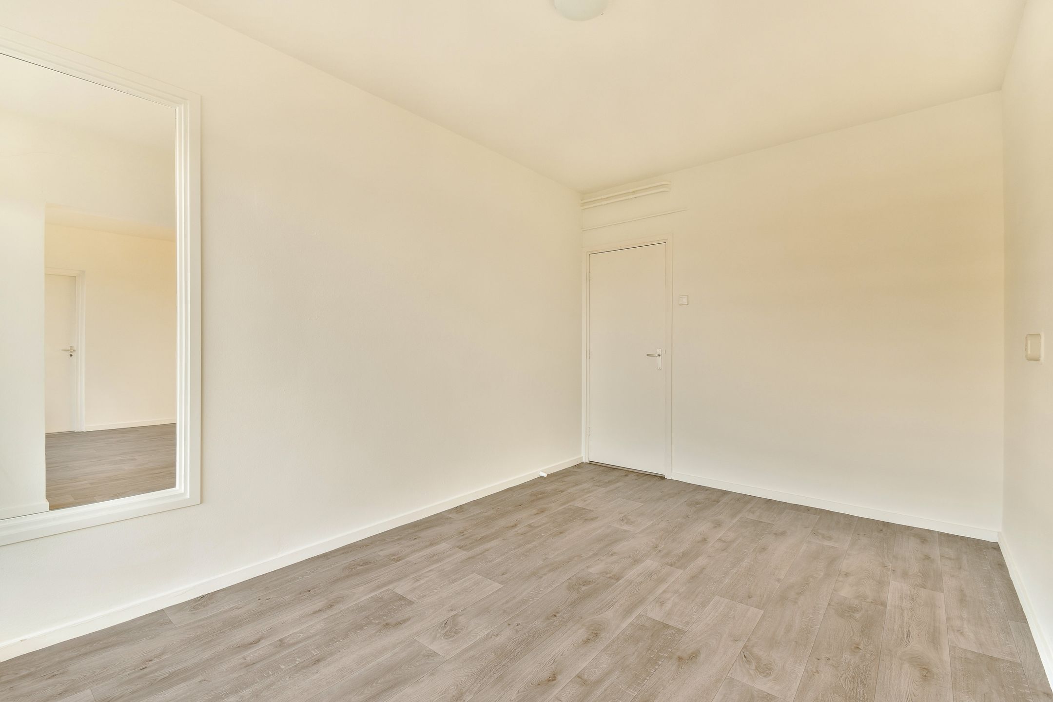 Photo 12 of Burgemeester Hogguerstraat 289