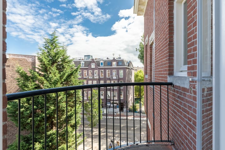 Photo 9 of Admiraal De Ruijterweg 95-G