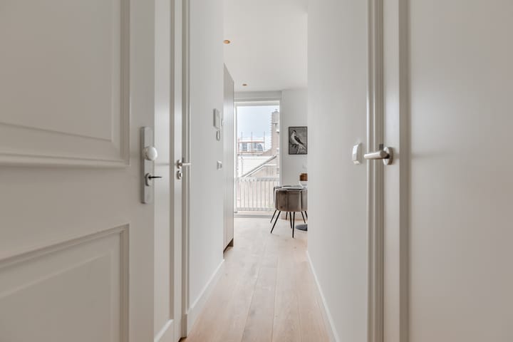 Photo 7 of Admiraal De Ruijterweg 95-G