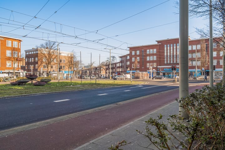 Foto 3 van Lorentzplein 48