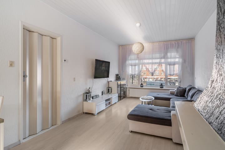 Foto 9 van Lorentzplein 48