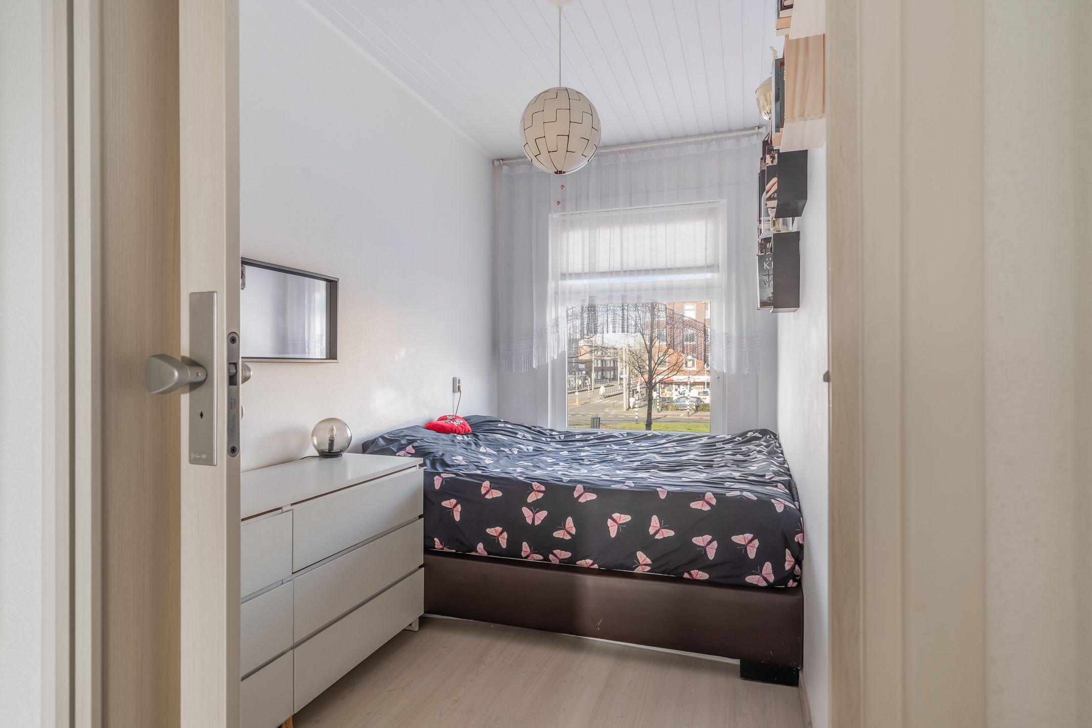 Photo 21 of Lorentzplein 48