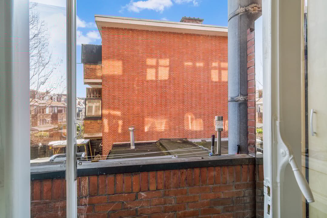 Photo 32 of Lorentzplein 48