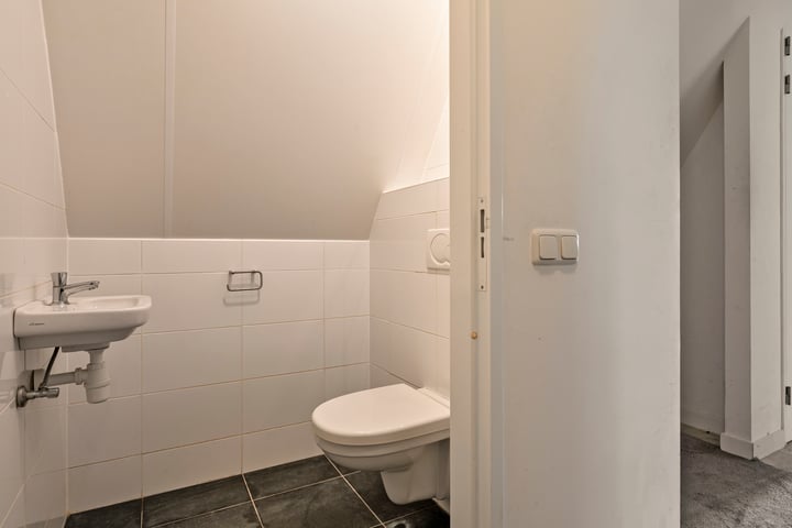 Foto 5 van Prof. Lorentzlaan 1-E