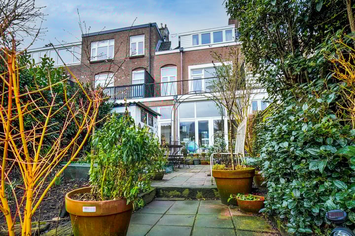 Bekijk foto van Frederik Hendrikstraat 26