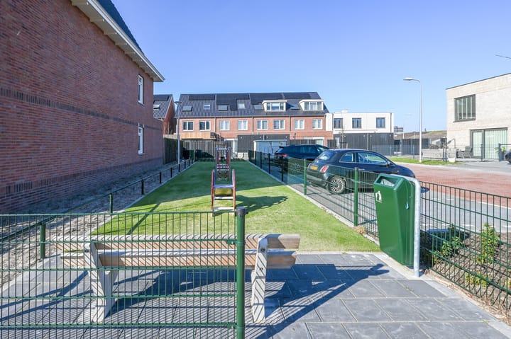 Photo 55 of Grift 21